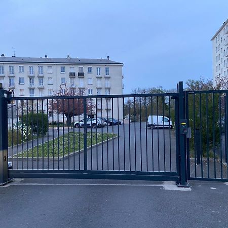 Bel F3 Quartier Pignoux 1 Km Centre Ville Bourges Eksteriør billede